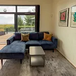 Beachfront With Sea View For 6 Guests 哈泽斯莱乌