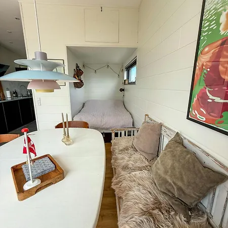 Beachfront With Sea View For 6 Guests