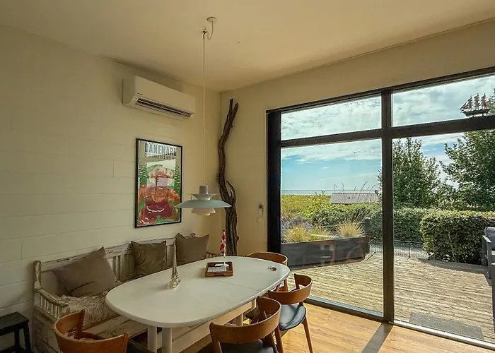 Holiday home Beachfront With Sea View For 6 Guests