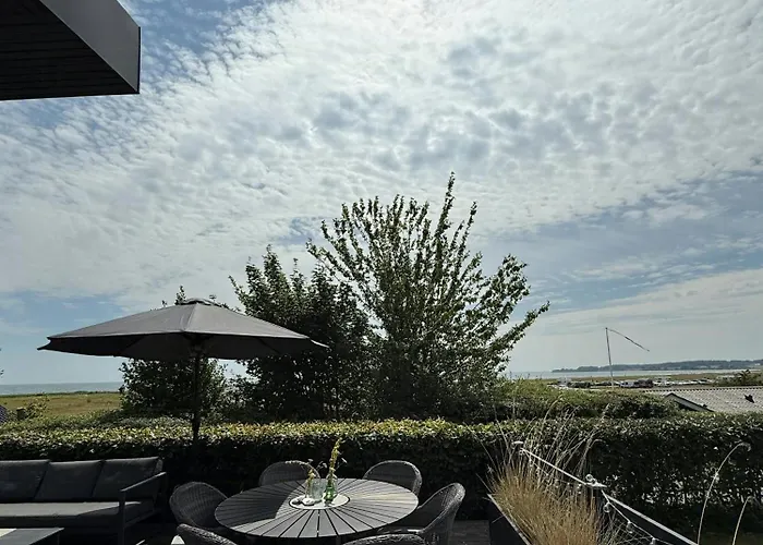 Beachfront With Sea View For 6 Guests Holiday home